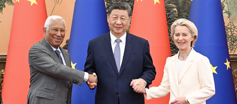 习近平会见欧洲理事会主席科斯塔、欧盟委员会主席冯德莱恩