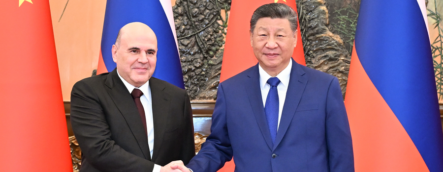 习近平会见俄罗斯总理米舒斯京