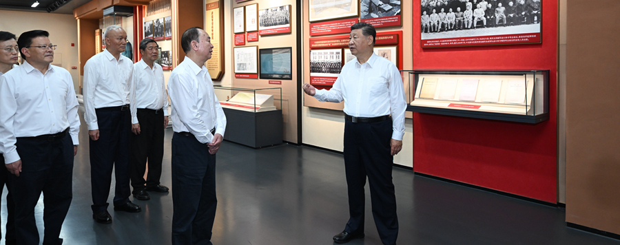 习近平在广东考察时强调 深入学习宣传贯彻党的二十届四中全会精神 以全面深化改革开放推动高质量发展